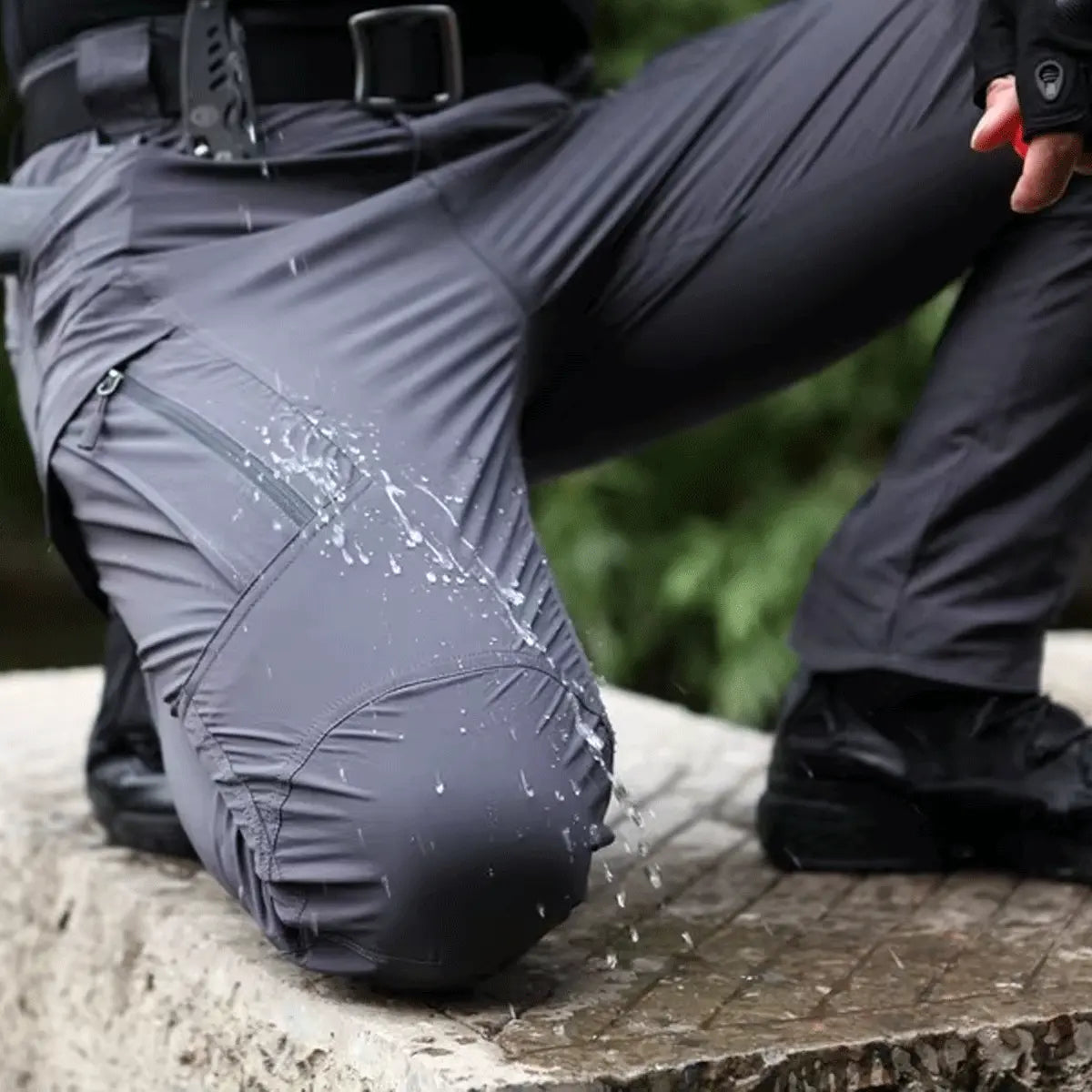Battle-Ready Tactical Trousers with Free Belt – Gear Up for Action!